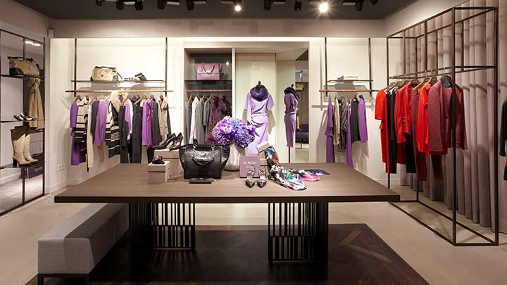 Con un área comercial con PerfectScene de Philips Lighting, disfrutarás de una iluminación excelente en tu tienda de moda o comercio minorista.