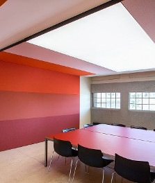 OneSpace crea la sensación de luz natural - iluminación de habitaciones de hotel