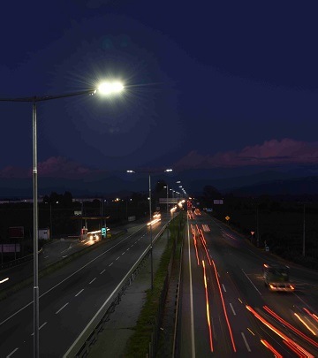  La tecnología LED de Philips ofrece iluminación eficiente y mayor reproducción cromática que las lámparas de vapor de sodio. 