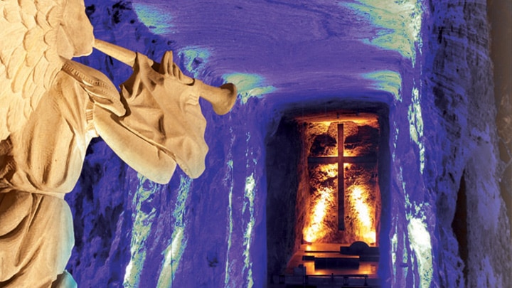 Iluminación Catedral de Sal - Zipaquira, Colombia
